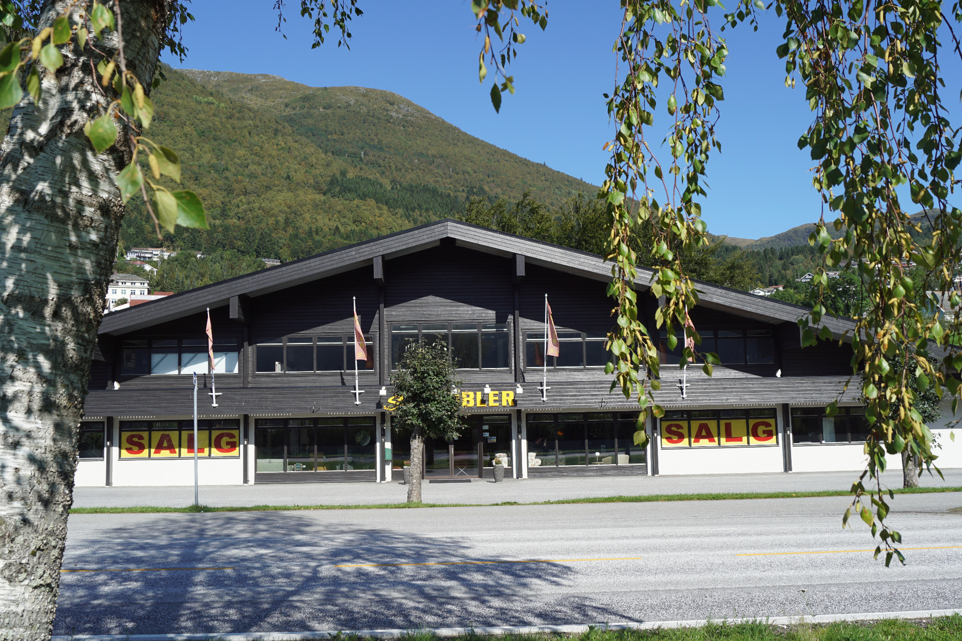 Prospekt næringseiendom — Karl Sunde Eigedom | Pønske AS